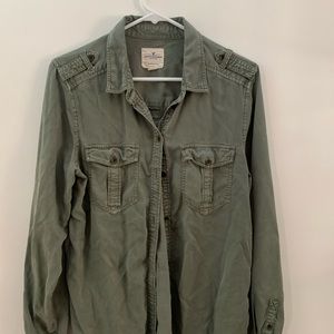 American eagle button shirt